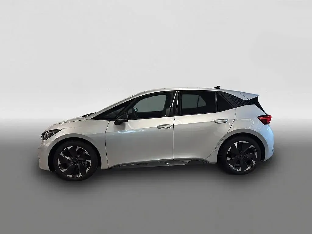 Second-hand Cupra Born 169 kW (231 CP) 2025 Argintiu Hatchback
