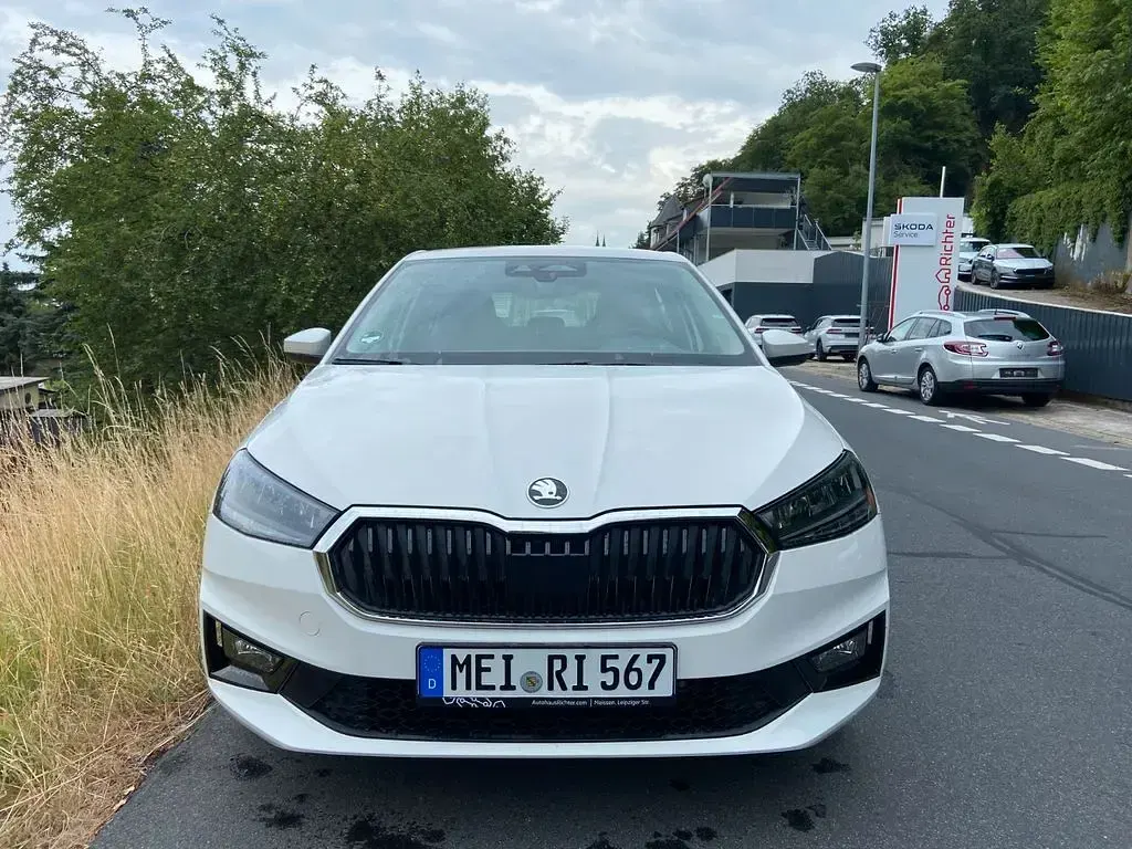 Neu Skoda Fabia Essence 80 PS (58 kW) 2026 Candyweiß Kleinwagen