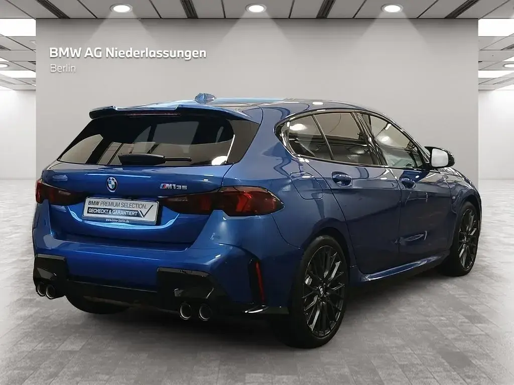 Usata BMW M135 Performance 300 CV (220 kW) 2025 Blu Utilitaria