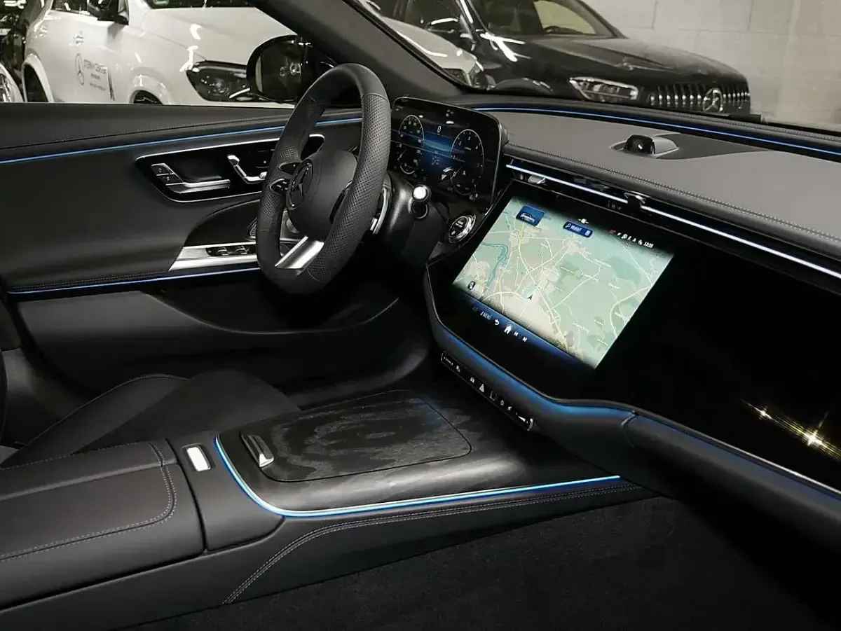 Gebraucht Mercedes E450 AMG 367 PS (269 kW) 2025 Grau Kombi