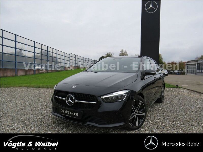 Schwarz Gebraucht 2023 Mercedes B200 Advanced Van / Kleinbus | 34.790 € (Teuer) - Bild 1/4