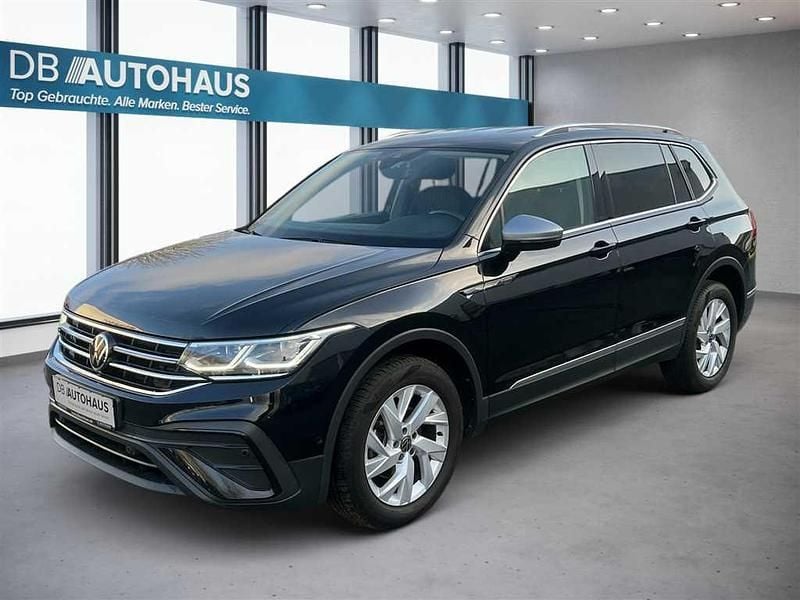 Gebraucht VW Tiguan Allspace Life 150 PS (110 kW) 2022 Schwarz SUV