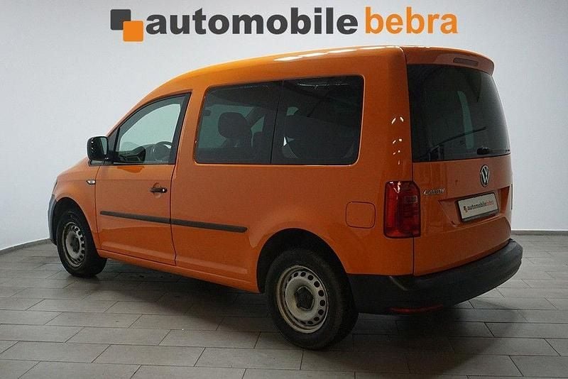 Second-hand VW Caddy 102 CP (75 kW) 2018 Portocaliu Monovolum