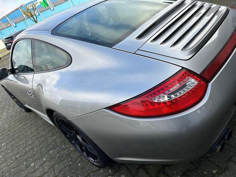 Gebraucht Porsche 911 Carrera 4 GTS Chrono 408 PS (300 kW) 2011 Platinsilber (metallic) Coupé