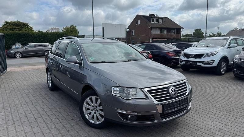 Grau Gebraucht 2006 VW Passat Highline Kombi | 2.700 € (Guter Preis) - Bild 1/4
