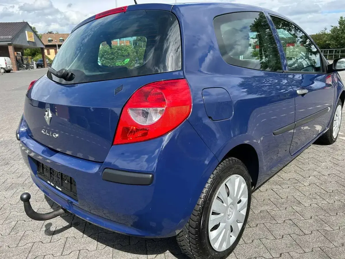 Gebraucht Renault Clio Expression 75 PS (55 kW) 2009 Blau Kleinwagen