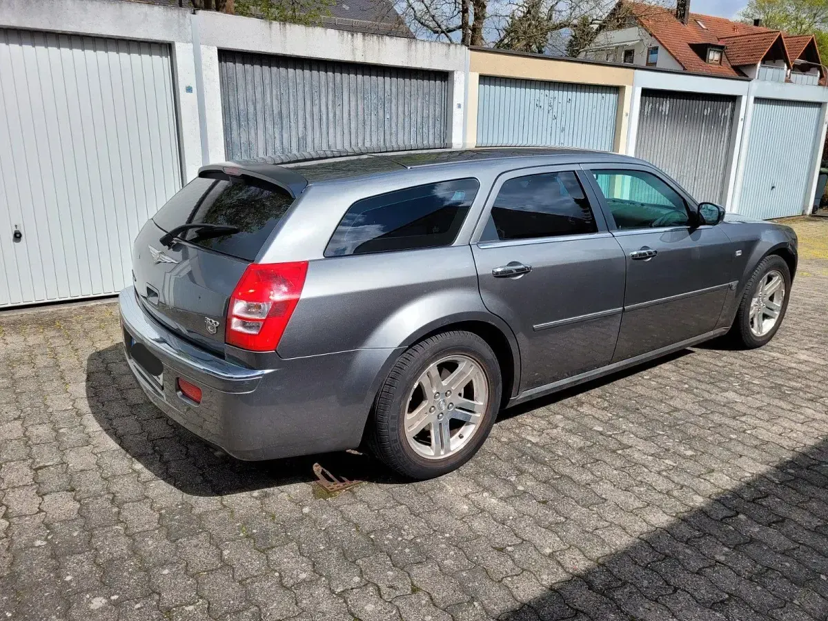 Occasion Chrysler 300C Touring 249 ch (183 kW) 2007 Gris Break