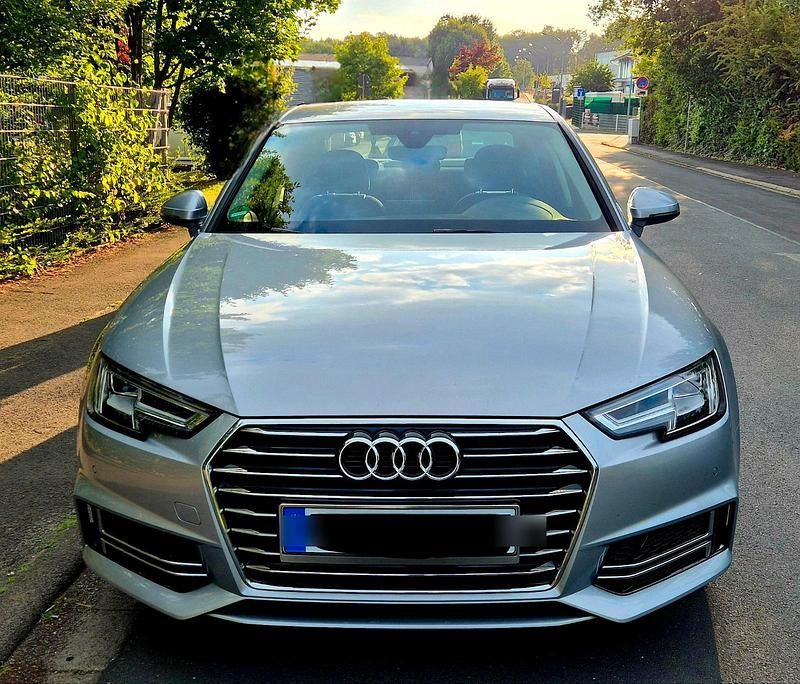 Second-hand Audi A4 Design 190 CP (139 kW) 2019 Gri Berlinǎ