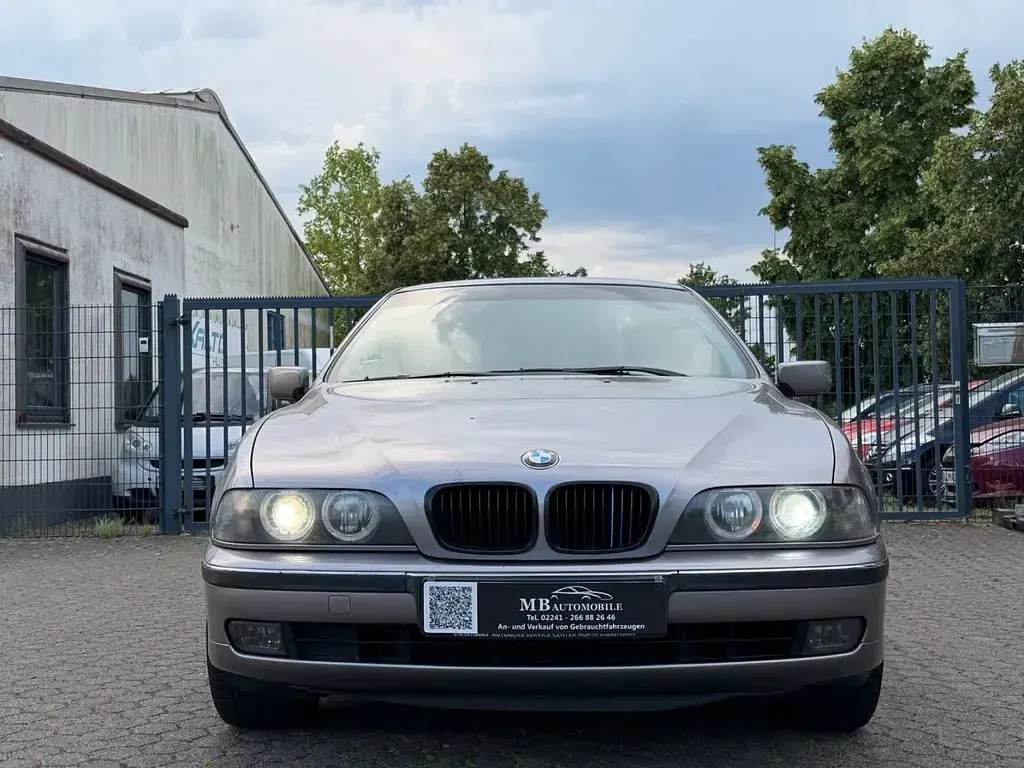 Gebraucht BMW 523 170 PS (125 kW) 1997 Grau Limousine