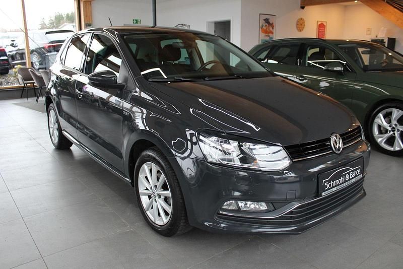 Gebraucht VW Polo LOUNGE 90 PS (66 kW) 2015 Grau Kleinwagen