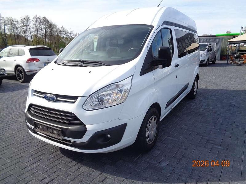 Gebraucht Ford Tourneo Trend 131 PS (96 kW) 2017 Frostweiß Van / Kleinbus