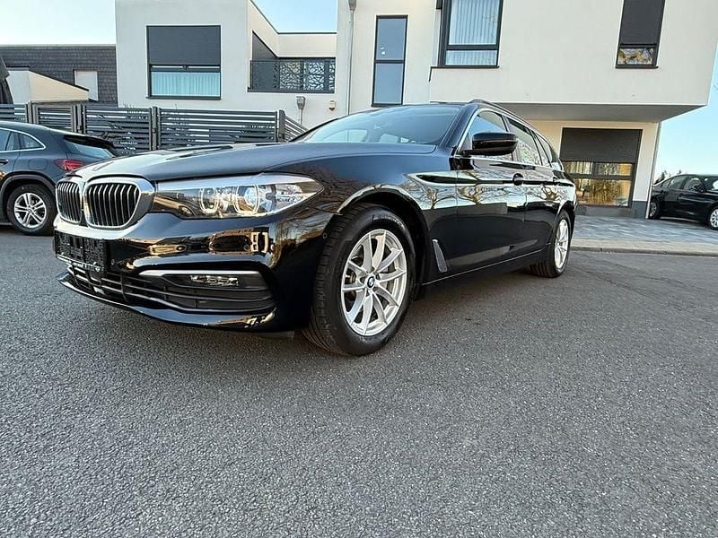 Gebraucht BMW 520 Performance 190 PS (139 kW) 2019 Schwarz Kombi