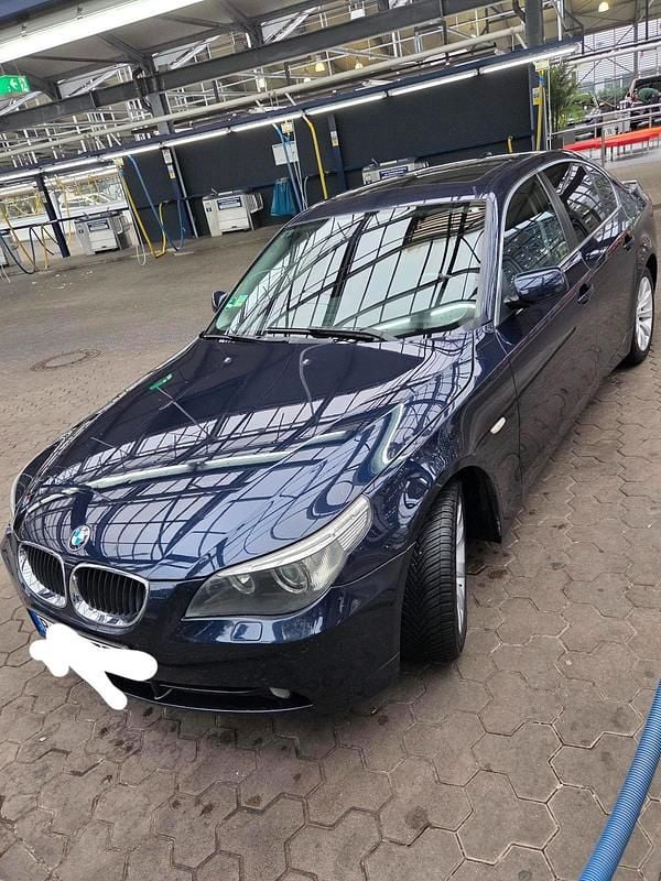 Blau Gebraucht 2005 BMW 523 Limousine | 7.100 € (Etwas zu teuer) - Bild 1/4