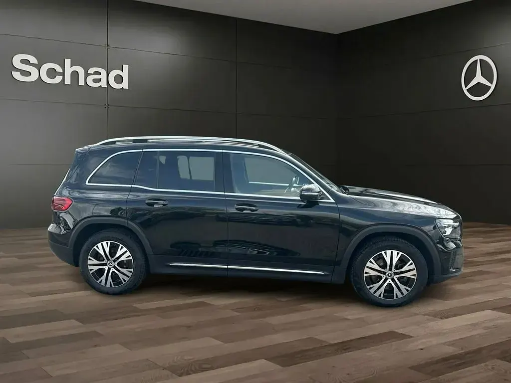 Gebraucht Mercedes GLB220 190 PS (139 kW) 2024 Lack kosmosschwarz SUV