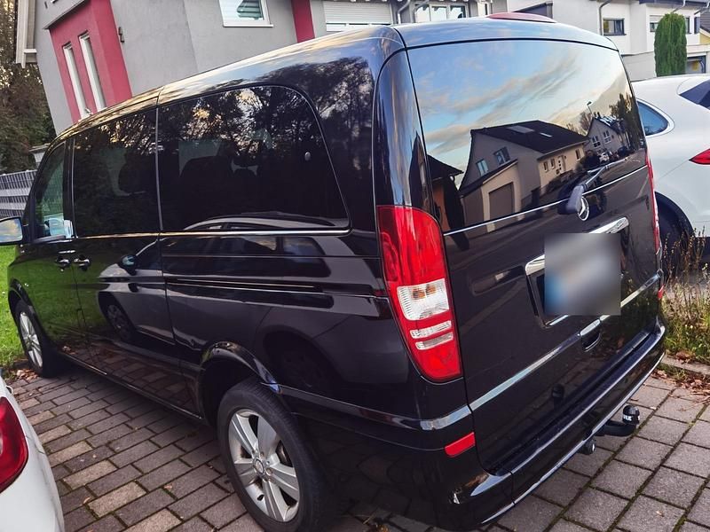 Gebraucht Mercedes Viano 224 PS (164 kW) 2013 Schwarz Van / Kleinbus
