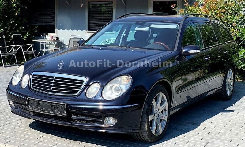 Gebraucht Mercedes E500 Avantgarde 306 PS (225 kW) 2003 Blau metallic Kombi