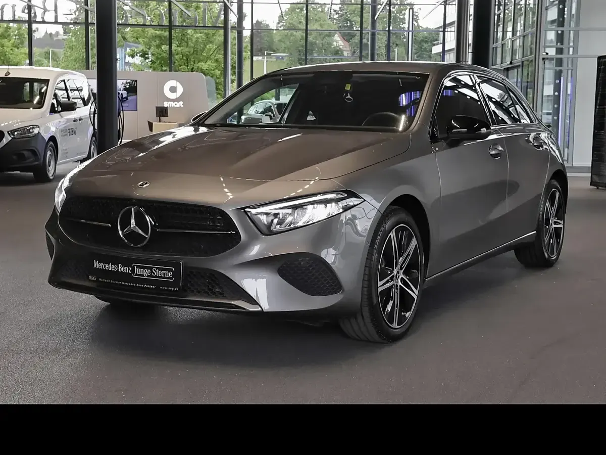 Brugt Mercedes A250 Night 163 HK (119 kW) 2025 Sedan