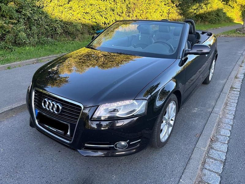 Schwarz Gebraucht 2012 Audi A3 Cabriolet Attraction Cabrio | 8.950 € (Guter Preis) - Bild 1/4