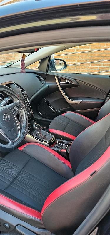 Gebraucht Opel Astra 196 PS (144 kW) 2014 Schwarz Kombi