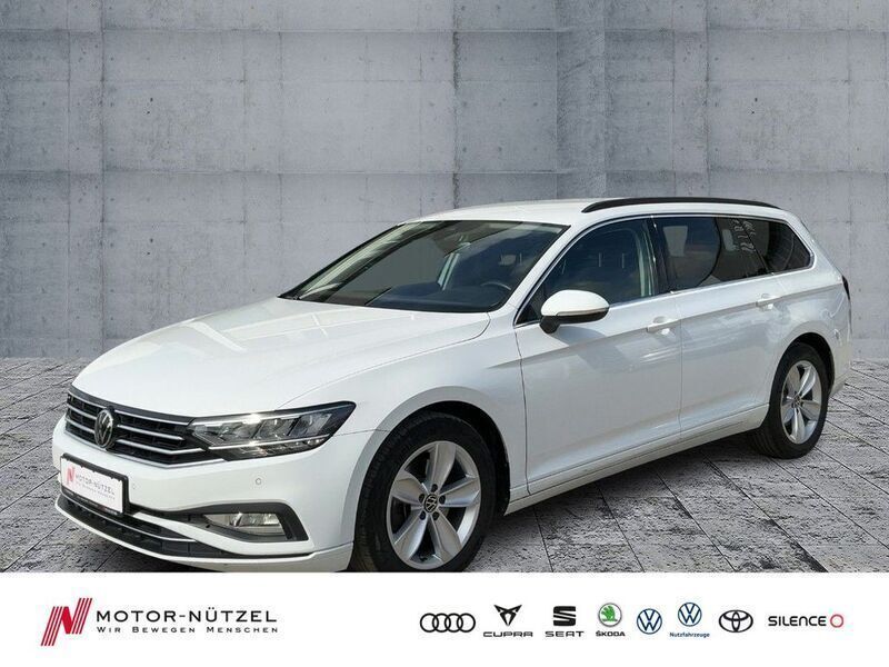 Gebraucht VW Passat Business 150 PS (110 kW) 2022 Pure white Kombi
