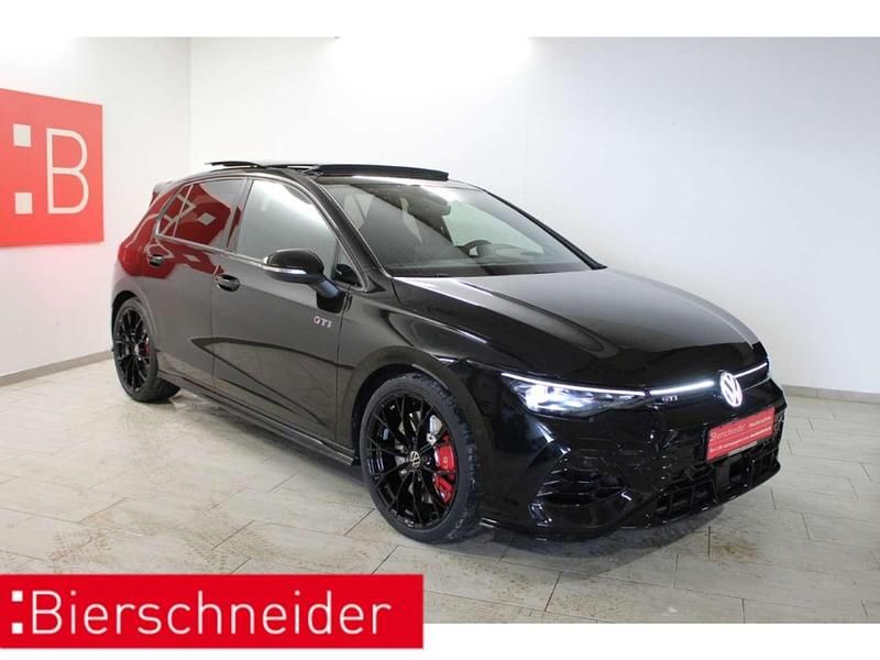 Schwarz Gebraucht 2025 VW Golf VIII Style Limousine | 43.490 € (Teuer) - Bild 1/3