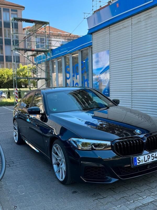Schwarz Gebraucht 2023 BMW 540 Limousine | 50.000 € (Fairer Preis) - Bild 1/4