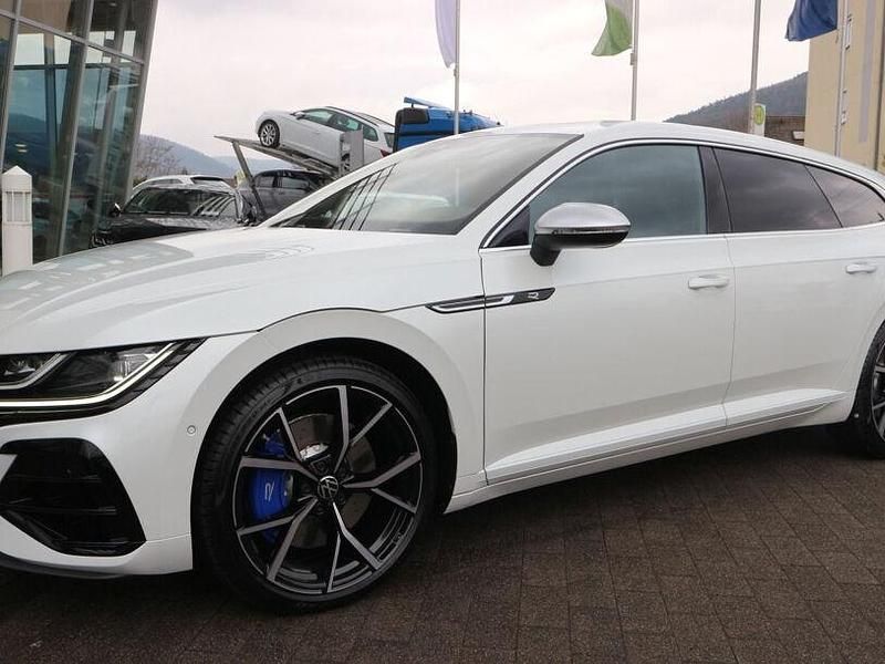 Gebraucht VW Arteon R 320 PS (235 kW) 2023 Oryxweiß perlmutteffekt Coupé