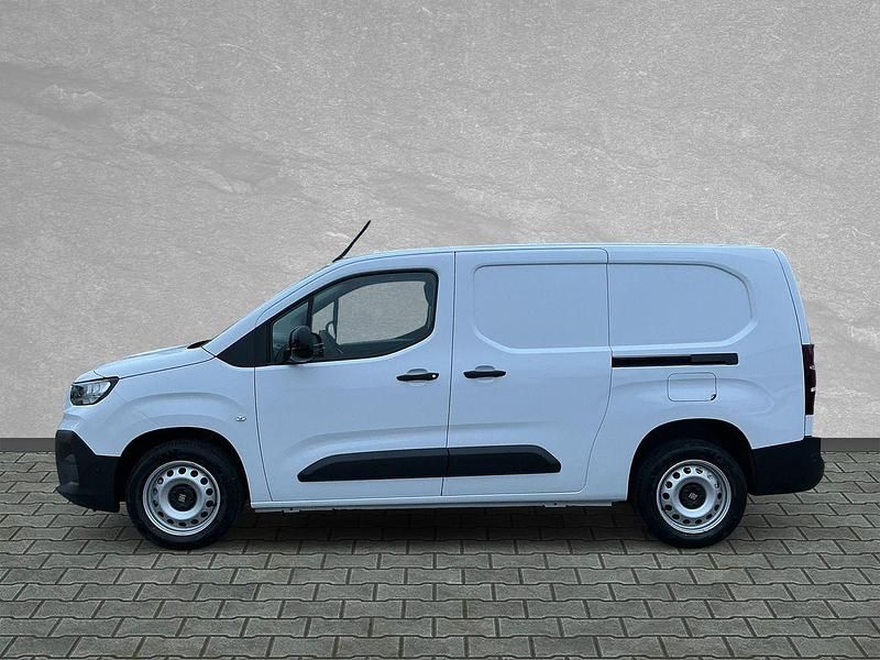 Neu Fiat Doblò 131 PS (96 kW) 2025 Gelato weiß Van / Kleinbus
