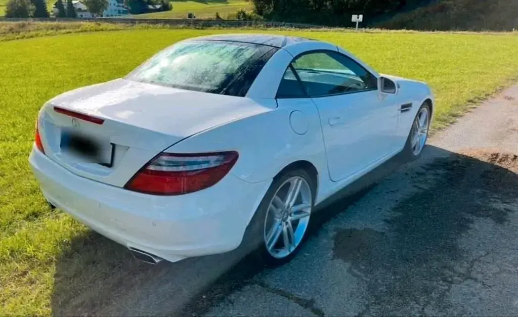 Gebraucht Mercedes SLK250 204 PS (150 kW) 2014 Weiß Cabrio