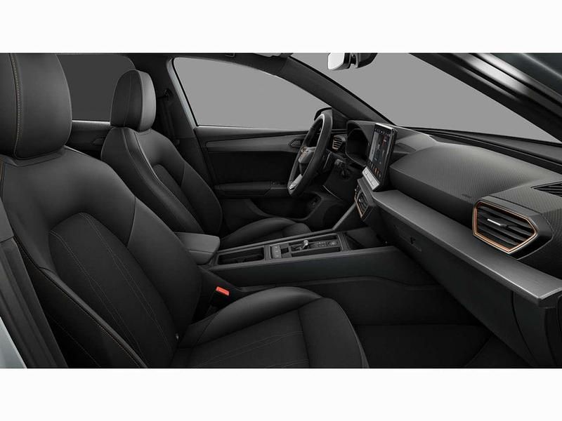 Usata Cupra Leon Basis 190 CV (139 kW) 2024 Bianco Berlina