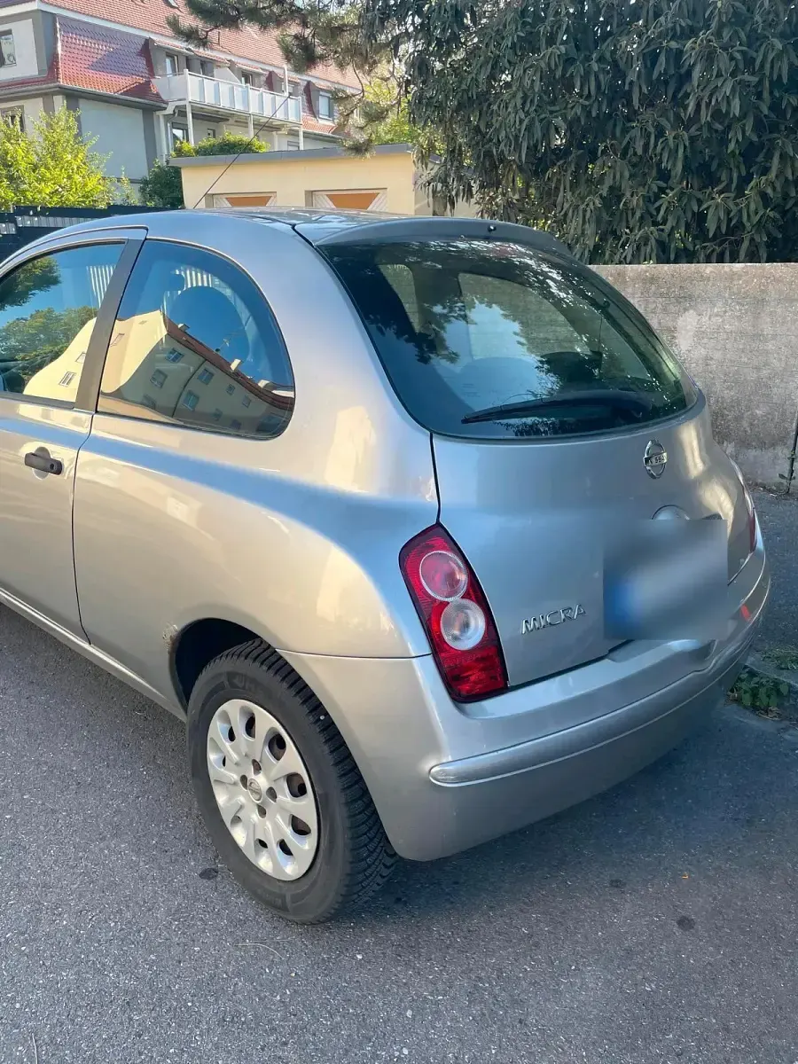 Gebraucht Nissan Micra 75 PS (55 kW) 2009 Silber Kleinwagen