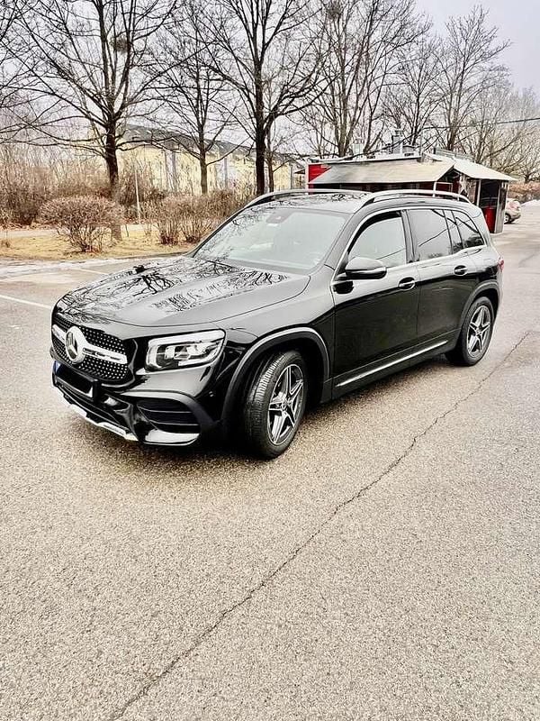 Gebraucht Mercedes GLB200 163 PS (119 kW) 2022 Schwarz SUV
