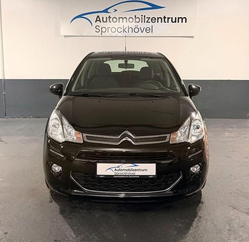 Gebraucht Citroën C3 SELECTION 68 PS (50 kW) 2016 Schwarz Kleinwagen