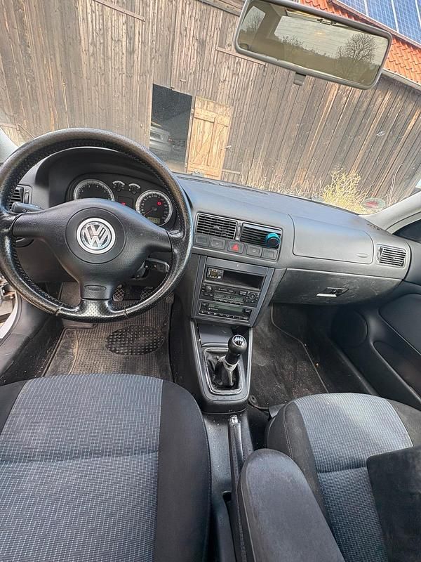 Gebraucht VW Golf IV 110 PS (80 kW) 2003 Silber Kombi