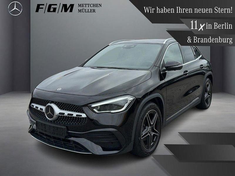 Unilack nachtschwarz Gebraucht 2023 Mercedes GLA200 AMG line SUV | 37.770 € (Fairer Preis) - Bild 1/4