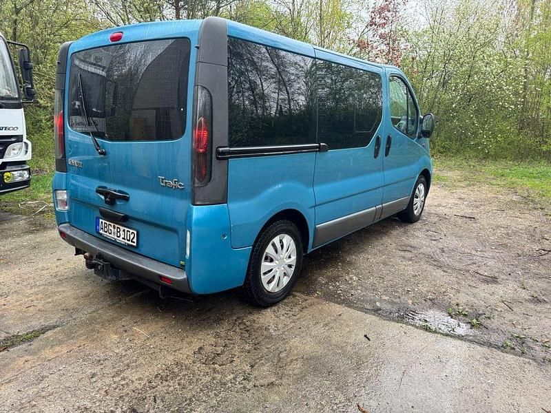 Brugt Renault Trafic 135 HK (99 kW) 2004 Blå MPV