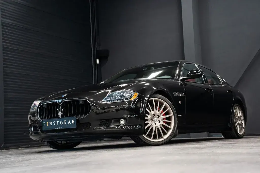 Gebraucht Maserati Quattroporte 439 PS (322 kW) 2010 Schwarz Limousine