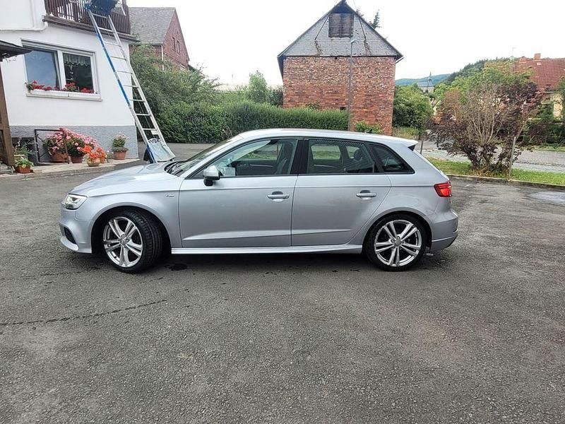 Gebraucht Audi A3 S-Line 150 PS (110 kW) 2019 Silber Limousine