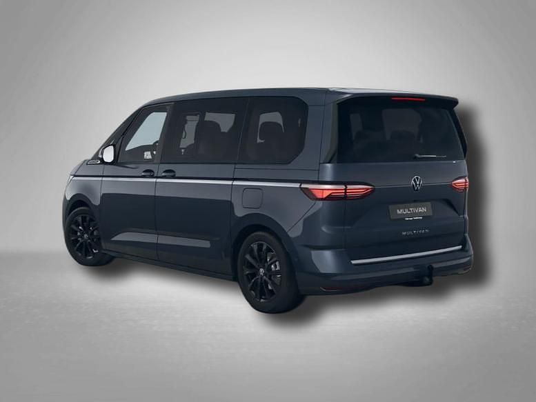 Gebraucht VW Multivan Style 150 PS (110 kW) 2025 Starlight blue metallic Van / Kleinbus
