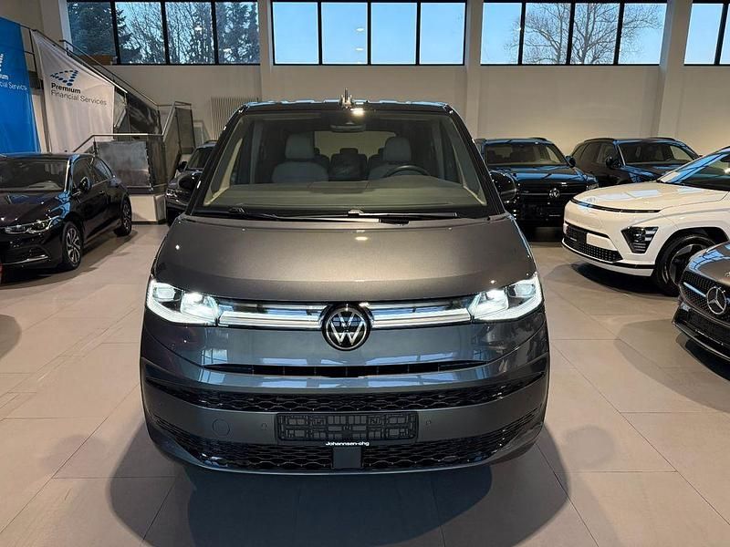Gebraucht VW Multivan Edition 150 PS (110 kW) 2023 Grau Van