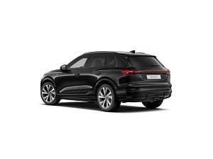 Neu Audi Q6 e-tron 225 kW (306 PS) 2026 Schwarz (mythosschwarz metallic) SUV