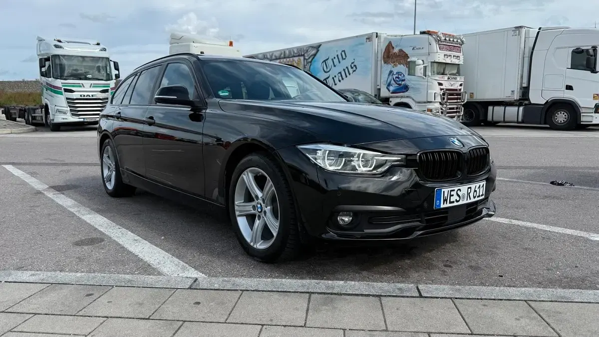 Gebraucht BMW 320 Advantage 190 PS (139 kW) 2018 Schwarz Kombi