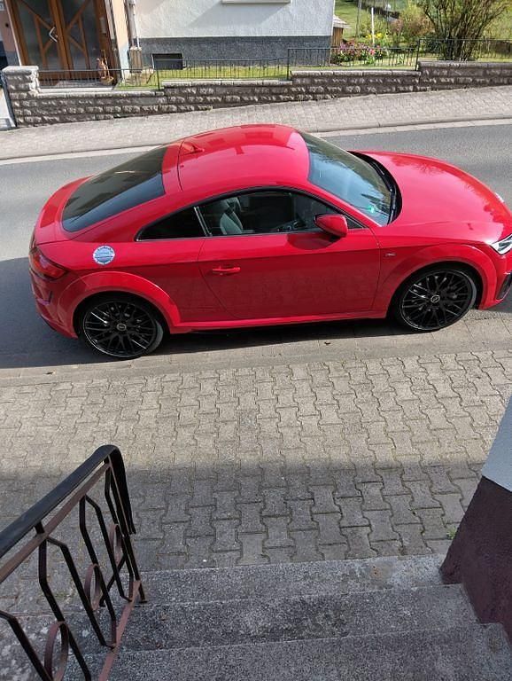 Gebraucht Audi TT Ambiente 245 PS (180 kW) 2021 Rot Coupé