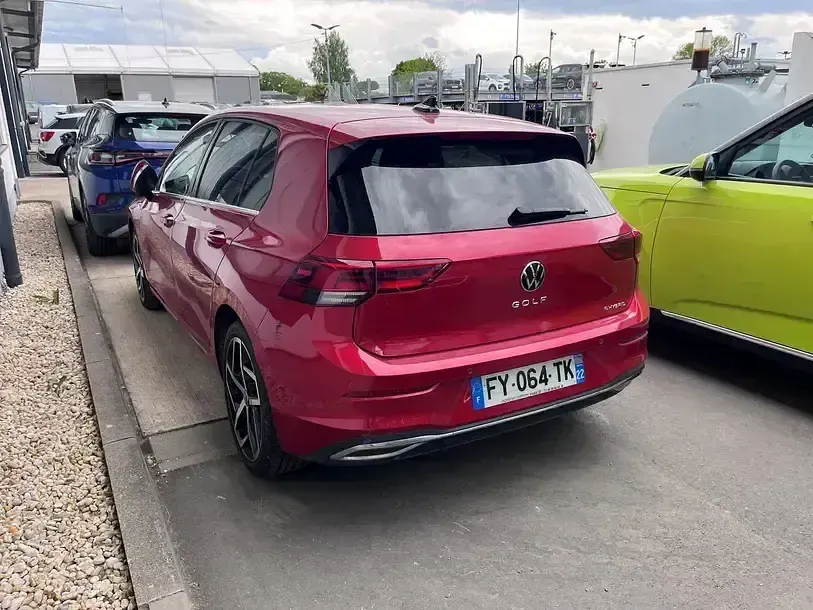 Gebraucht VW Golf VII Style 204 PS (150 kW) 2021 Rot Kleinwagen