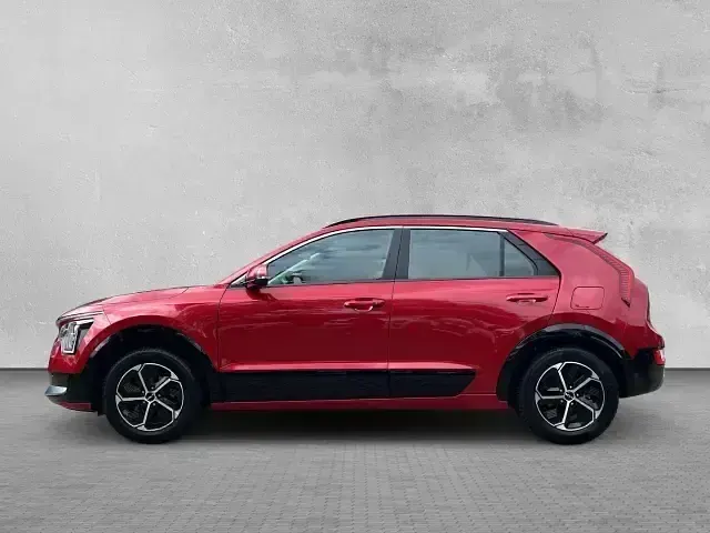 Gebraucht Kia Niro Vision 141 PS (103 kW) 2023 Rot SUV
