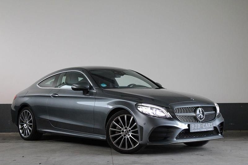 Grau Gebraucht 2019 Mercedes C300 AMG Coupé | 21.900 € (Fairer Preis) - Bild 1/4