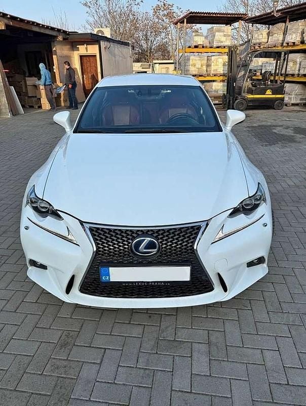 Gebraucht Lexus IS300h Sport Line 181 PS (133 kW) 2014 Weiß Limousine