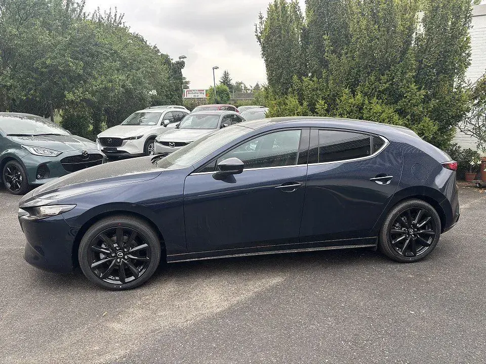 Neu Mazda 3 Nagisa 140 PS (102 kW) 2026 Jet black Limousine