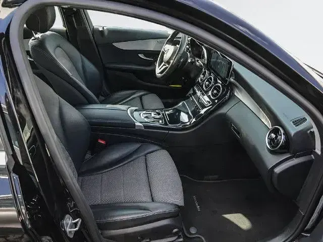 Gebraucht Mercedes C300e Business 320 PS (235 kW) 2021 Schwarz Limousine