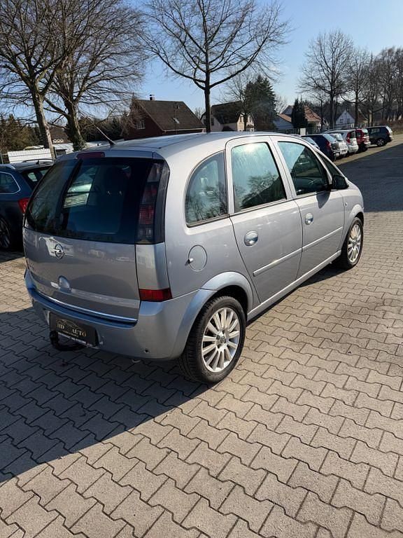 Gebraucht Opel Meriva Edition 105 PS (77 kW) 2009 Silber Van / Kleinbus